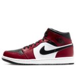 Air Jordan 1 Mid ‘Chicago Black Toe’