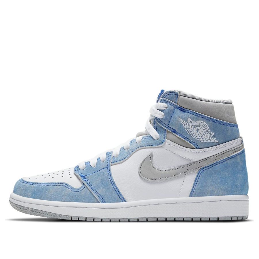 Air Jordan 1 Retro High OG ‘Hyper Royal Light Smoke Grey’