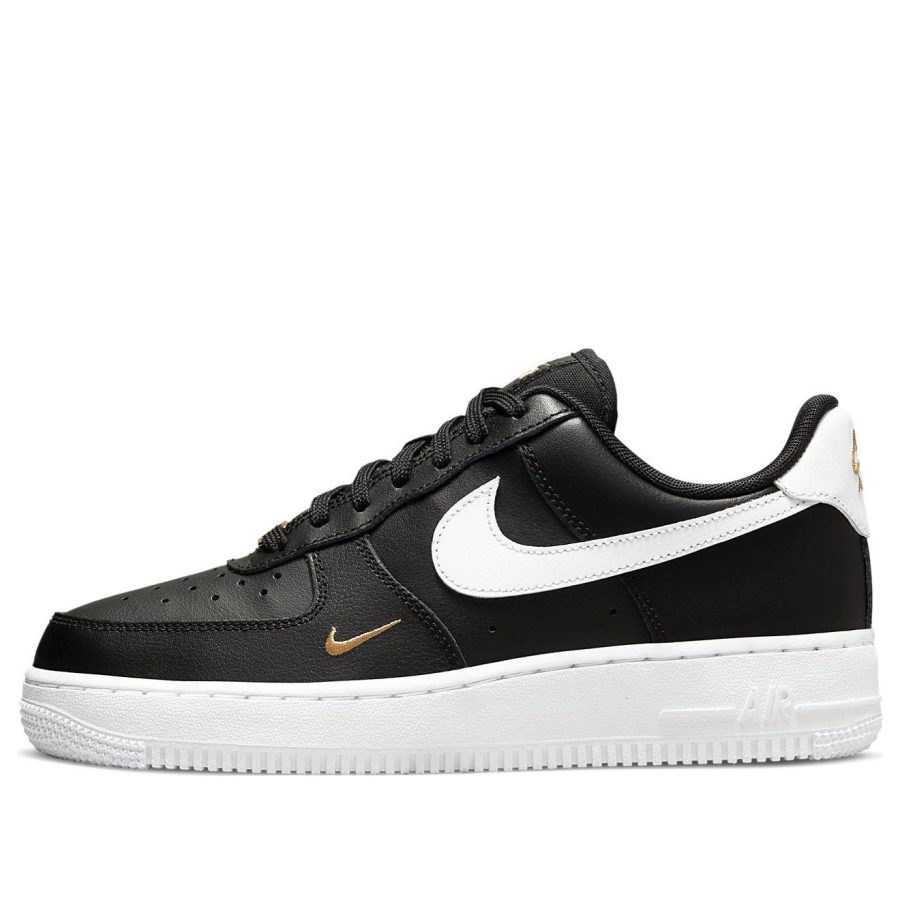 Nike Air Force 1 ’07 Essential ‘Black White’