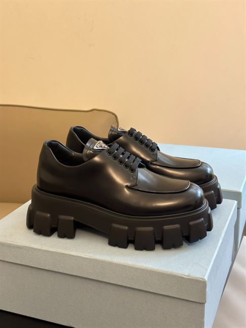 PRADA MONOLITH BRUSHED LEATHER LACE-UP SHOES – PRS060