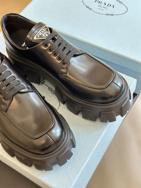 PRADA MONOLITH BRUSHED LEATHER LACE-UP SHOES – PRS060