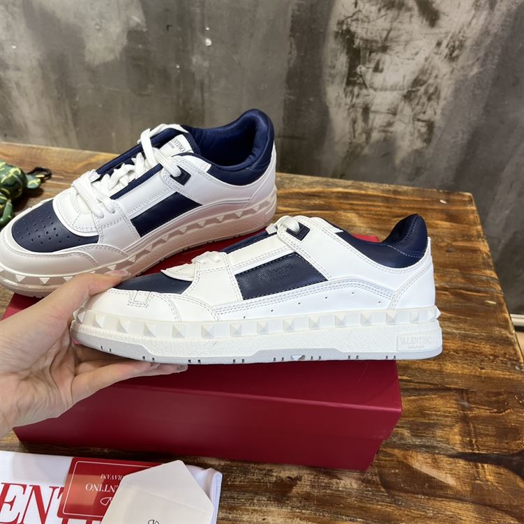 VALENTINO FREEDOTS LOW-TOP SNEAKER IN CALFSKIN – VN006