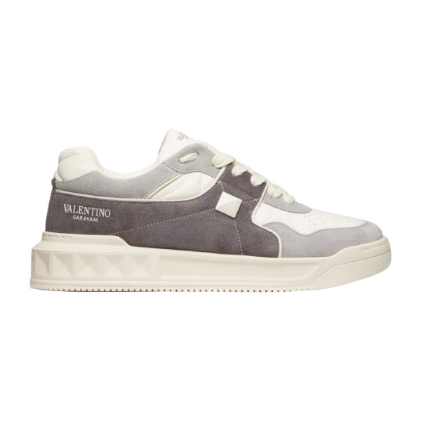 VALENTINO ONE STUD LOW-TOP SNEAKER IN SPLIT LEATHER AND NAPPA – VN010