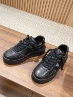 VALENTINO ONE STUD XL NAPPA LEATHER LOW-TOP SNEAKER – VN009