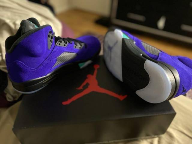Air Jordan 5 Retro ‘Alternate Grape’ photo review