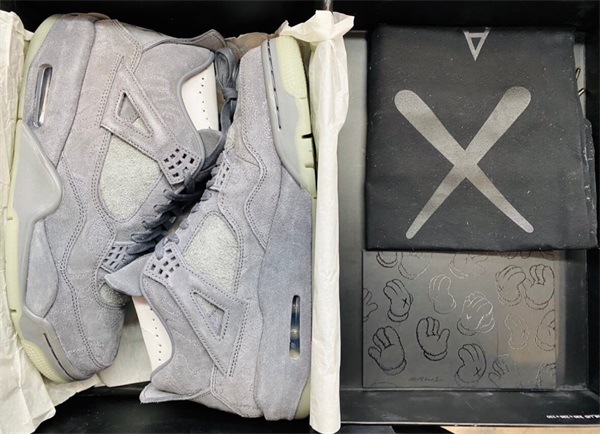 Air Jordan 4 Retro ‘Cool Grey’ photo review