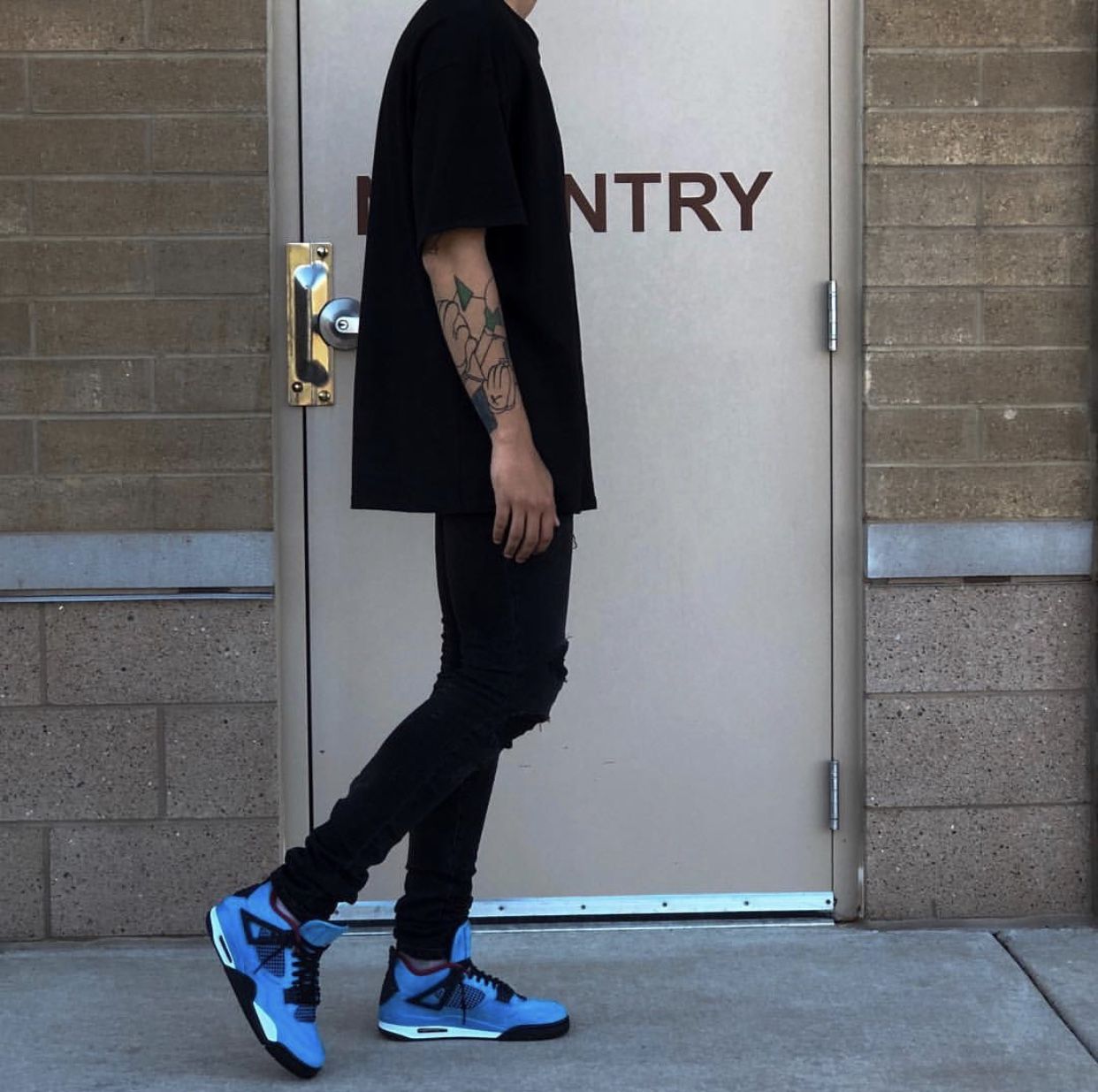 Air Jordan 4 Retro x Travis Scott ‘Cactus Jack’ photo review