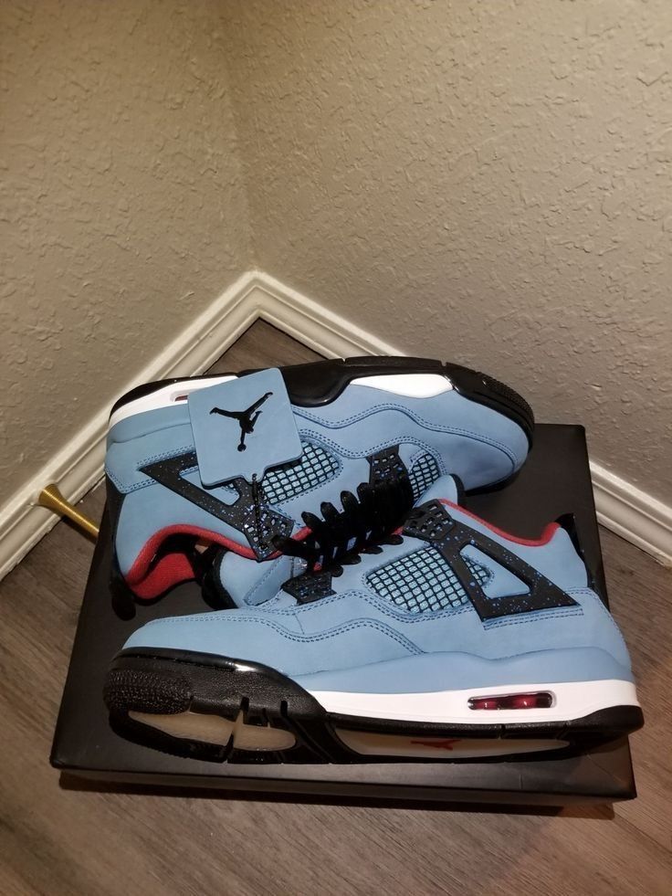 Air Jordan 4 Retro x Travis Scott ‘Cactus Jack’ photo review