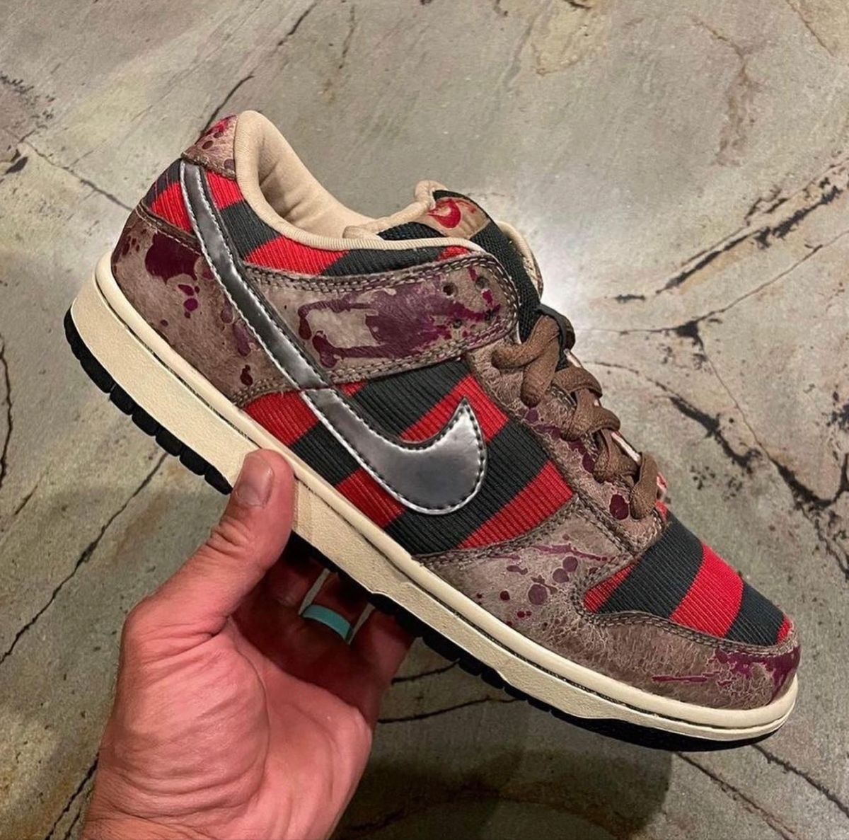 Nike SB Dunk Low Pro ‘Freddy Krueger’ photo review