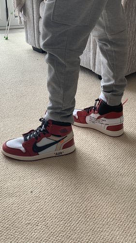 Air Jordan 1 x Off-White Retro High OG ‘Chicago’ photo review