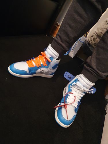 Air Jordan 1 x Off-White Retro High OG ‘UNC’ photo review