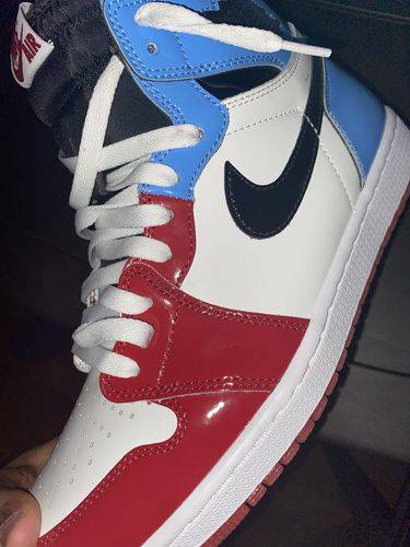 Air Jordan 1 Retro High OG ‘Fearless’ photo review