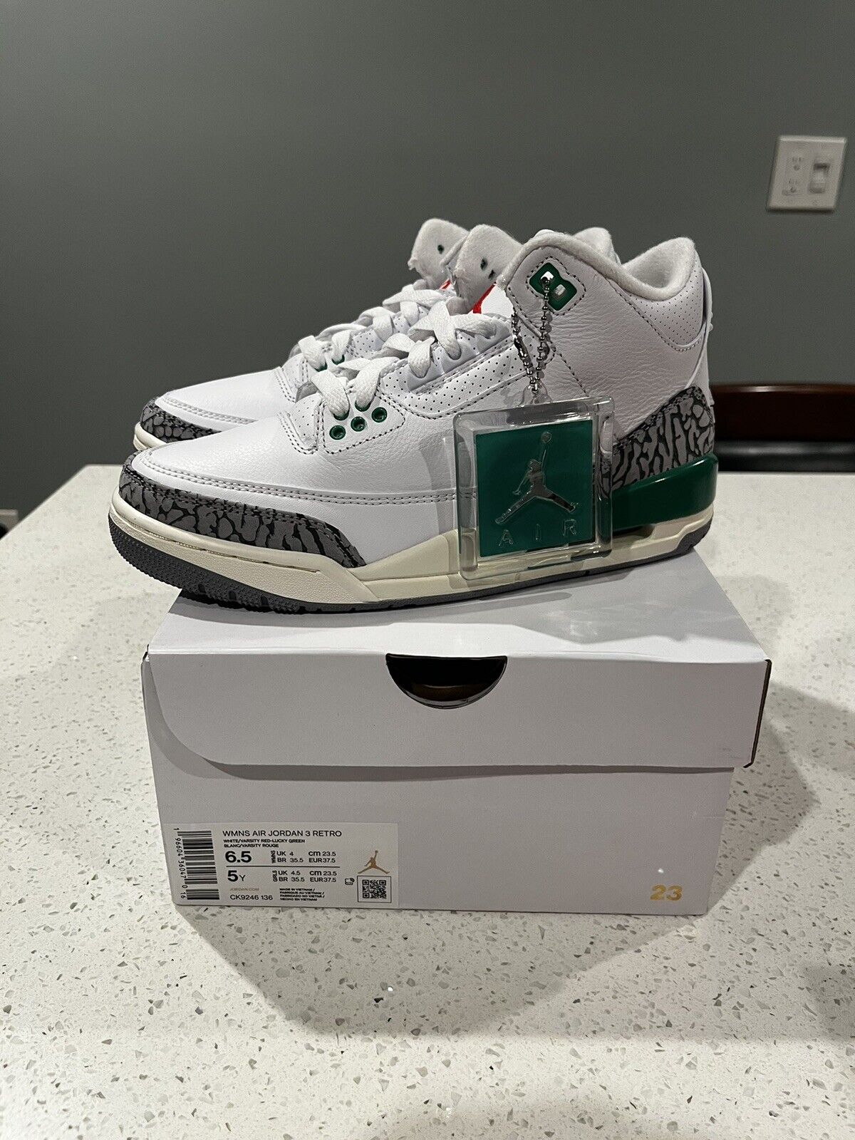 Air Jordan 3 Retro ‘Lucky Green’ photo review