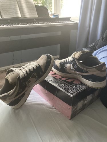 Nike x Travis Scott SB Dunk Low Premium QS ‘Cactus Jack’ photo review
