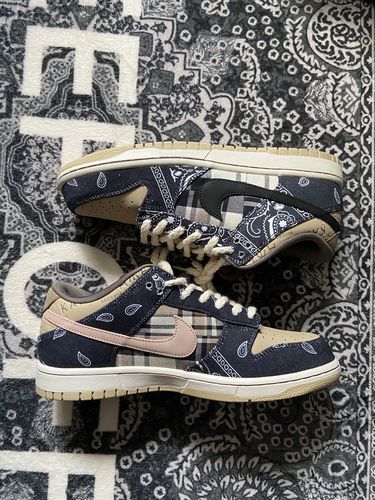 Nike x Travis Scott SB Dunk Low Premium QS ‘Cactus Jack’ photo review