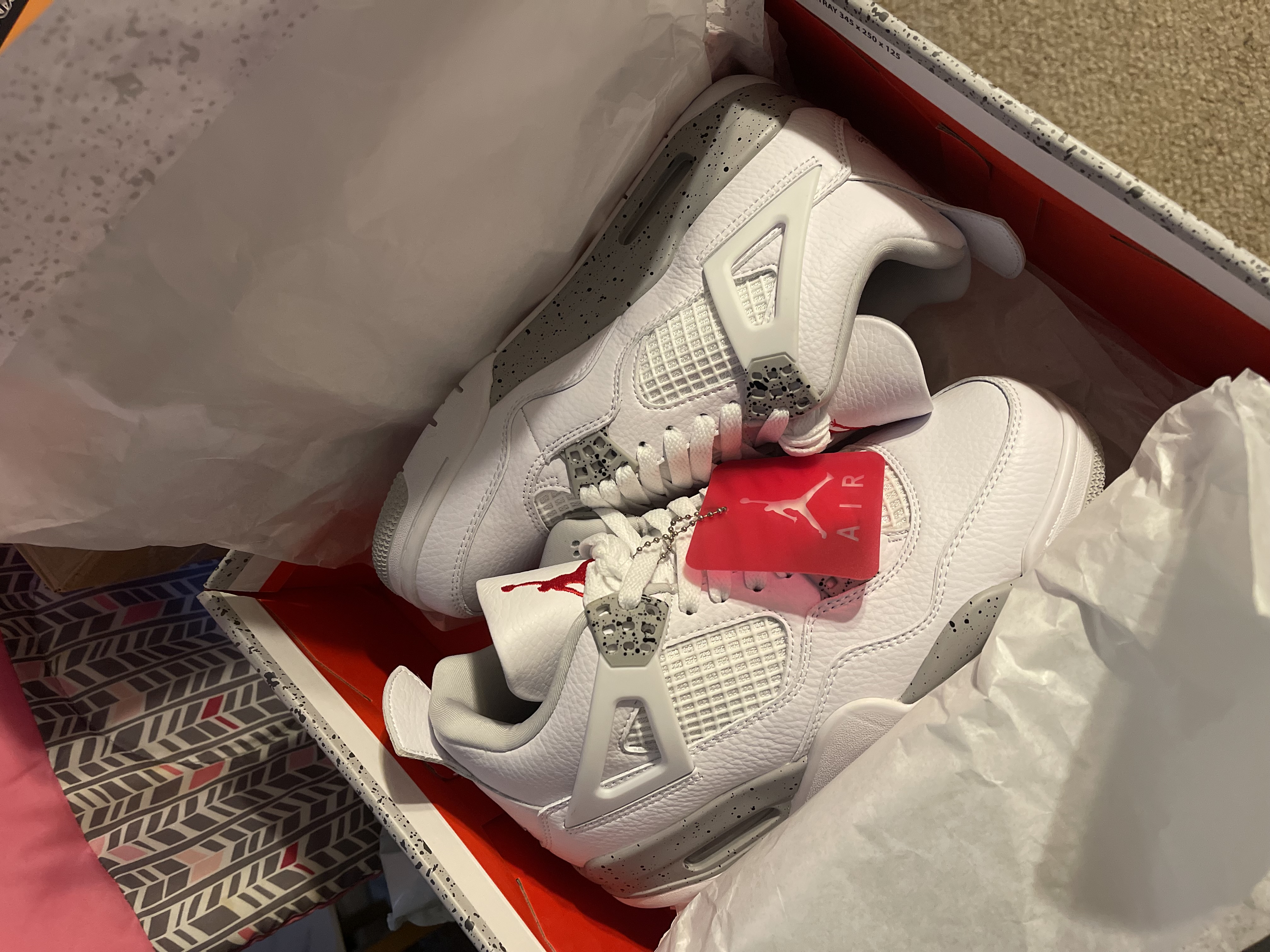 Air Jordan 4 Retro ‘White Oreo’ photo review