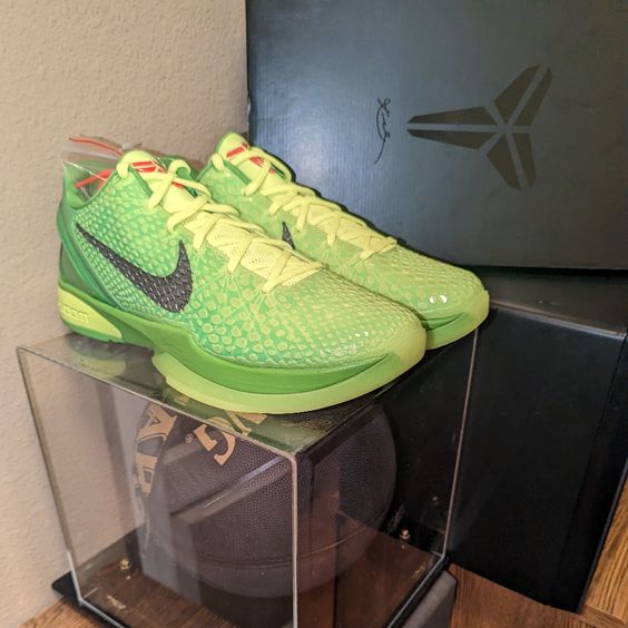 Nike Zoom Kobe 6 Protro ‘Grinch’ photo review