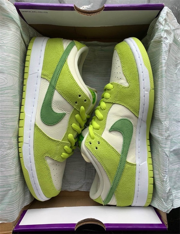 Nike SB Dunk Low Pro ‘Fruity Pack – Green Apple’ photo review