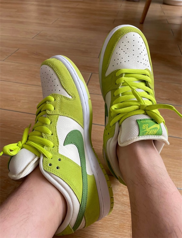 Nike SB Dunk Low Pro ‘Fruity Pack – Green Apple’ photo review
