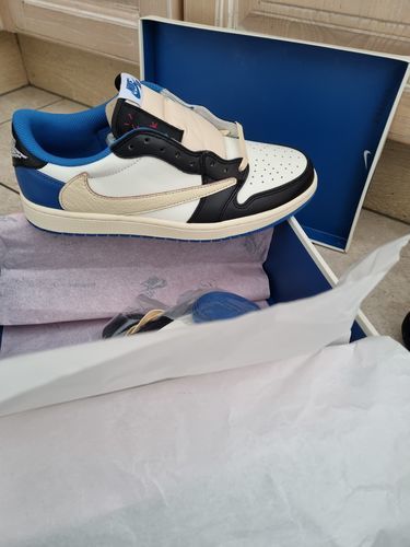 Air Jordan 1 Retro Low x Fragment Design x Travis Scott x ‘Sail Black Military Blue’ photo review