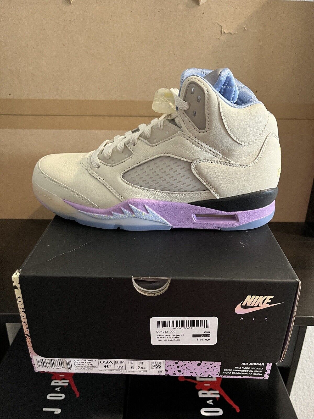 Air Jordan 5 Retro x DJ Khaled ‘We The Best – Sail’ photo review