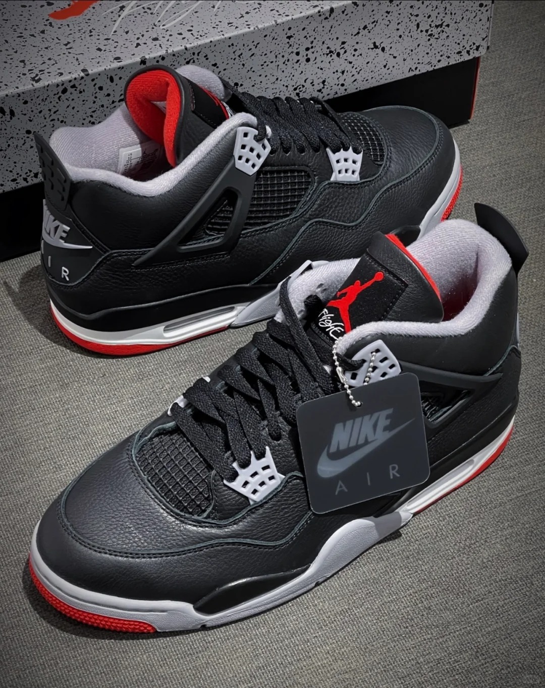 Air Jordan 4 Retro ‘Bred Reimagined’ photo review